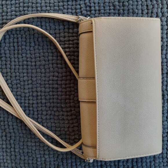 Franco Sarto - leather crossbody bag - beige - Picture 5 of 7